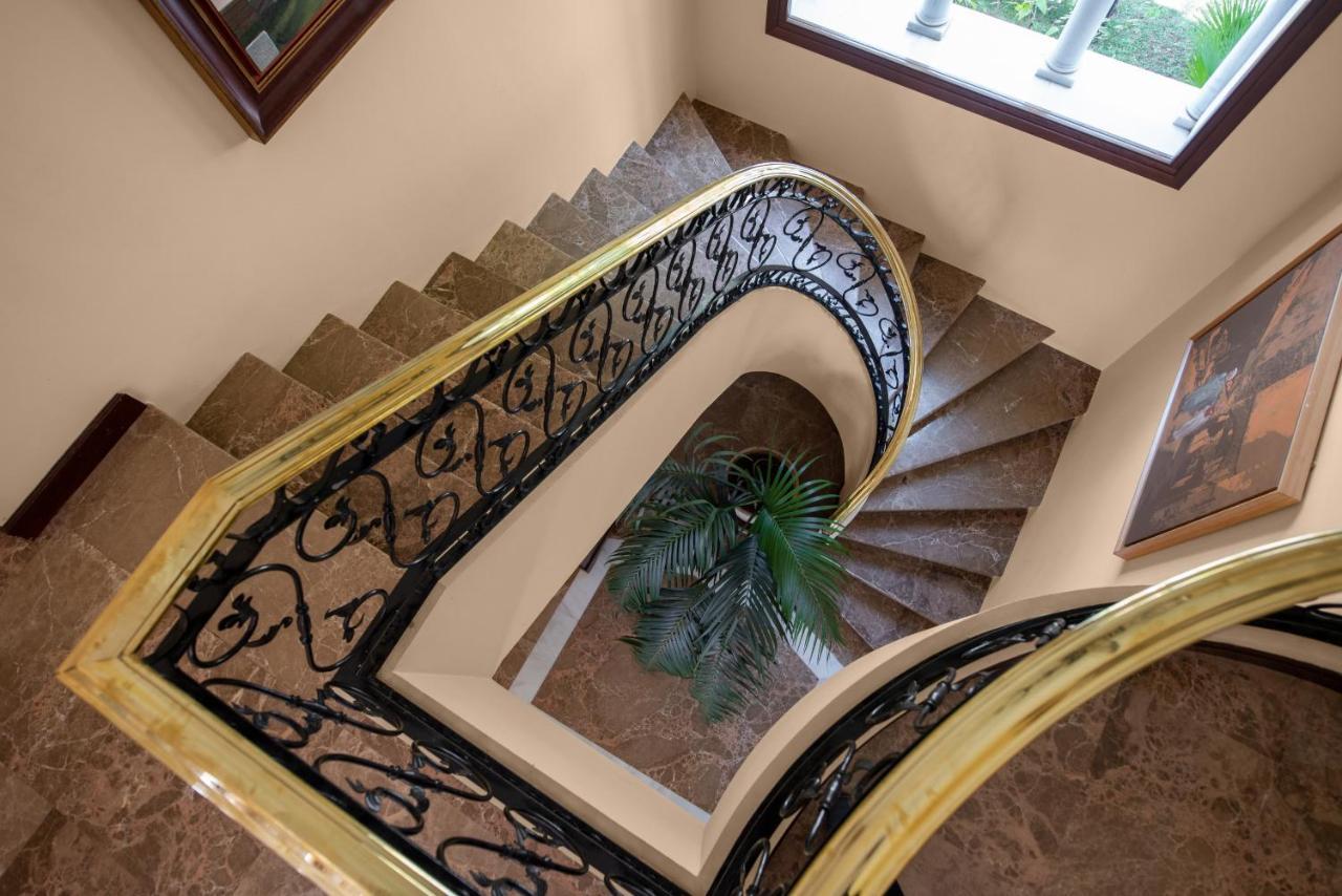 Cubo'S Mountain Bayview Luxury Villa Malaga Ngoại thất bức ảnh
