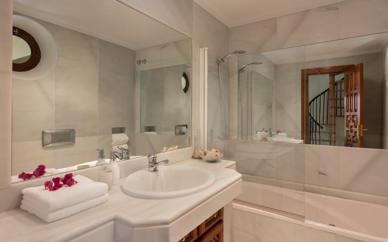 Cubo'S Mountain Bayview Luxury Villa Malaga Ngoại thất bức ảnh