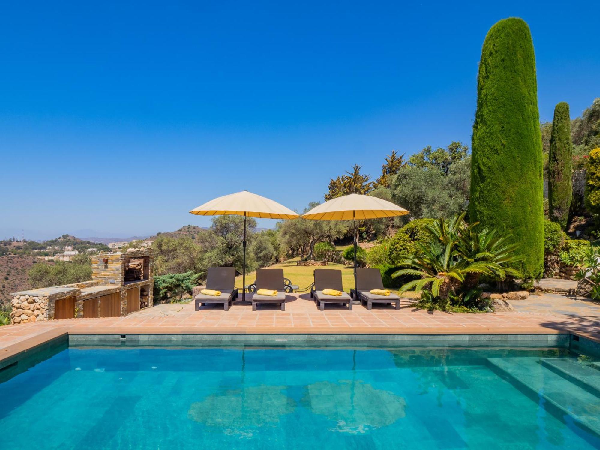Cubo'S Mountain Bayview Luxury Villa Malaga Ngoại thất bức ảnh