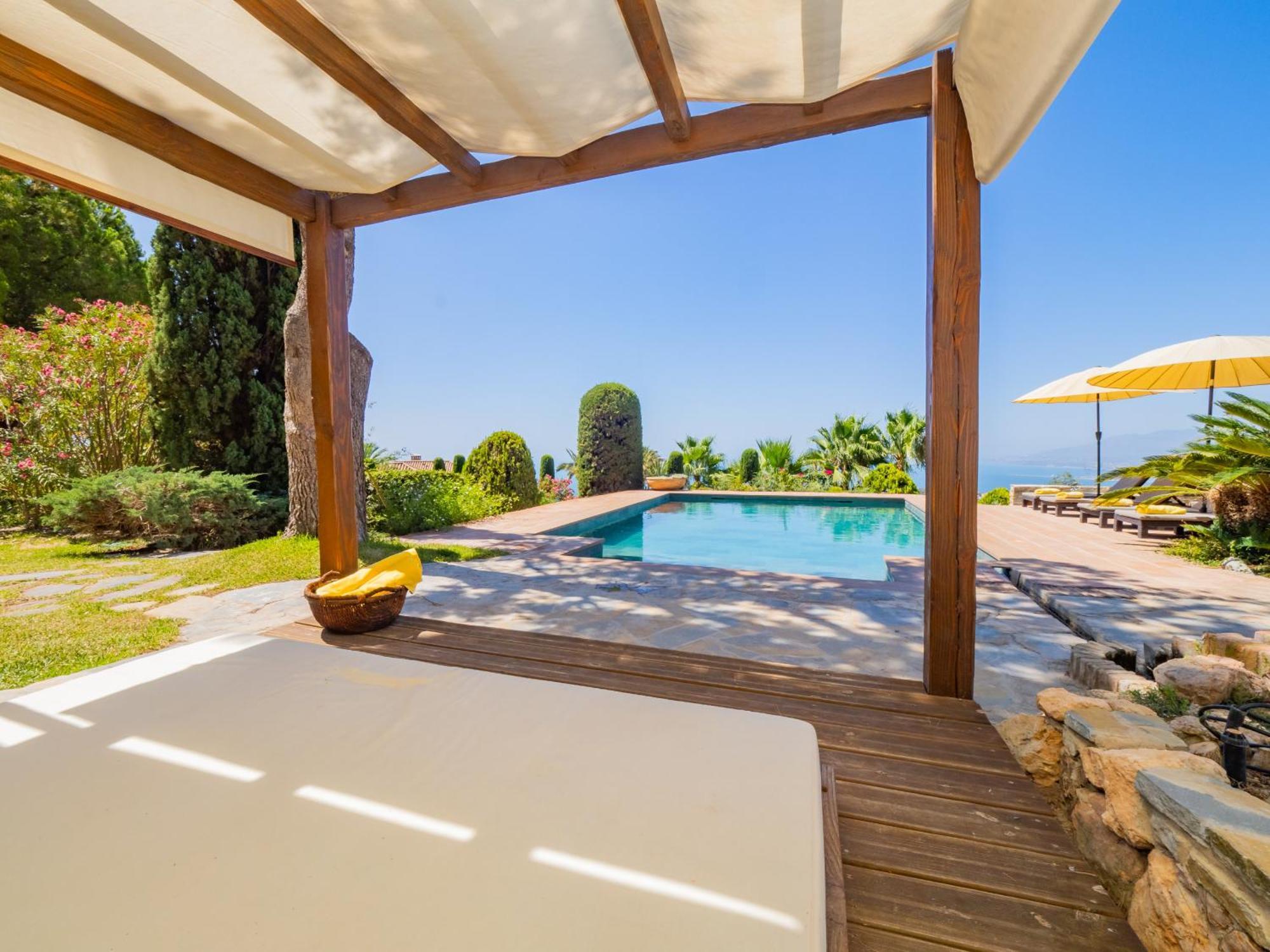 Cubo'S Mountain Bayview Luxury Villa Malaga Ngoại thất bức ảnh