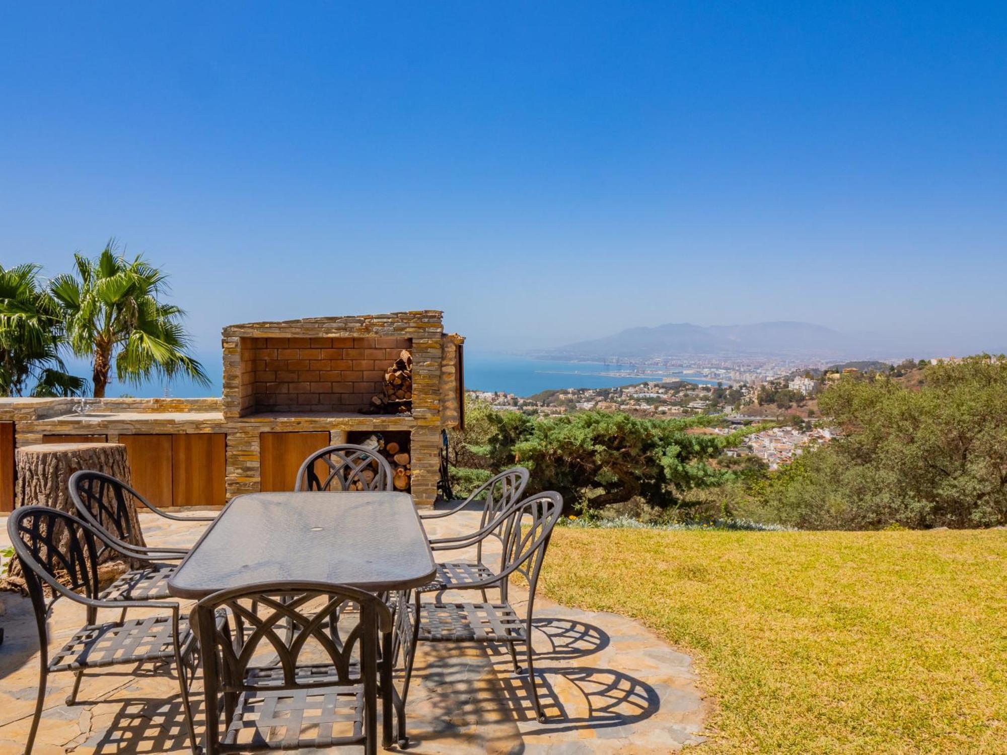 Cubo'S Mountain Bayview Luxury Villa Malaga Ngoại thất bức ảnh